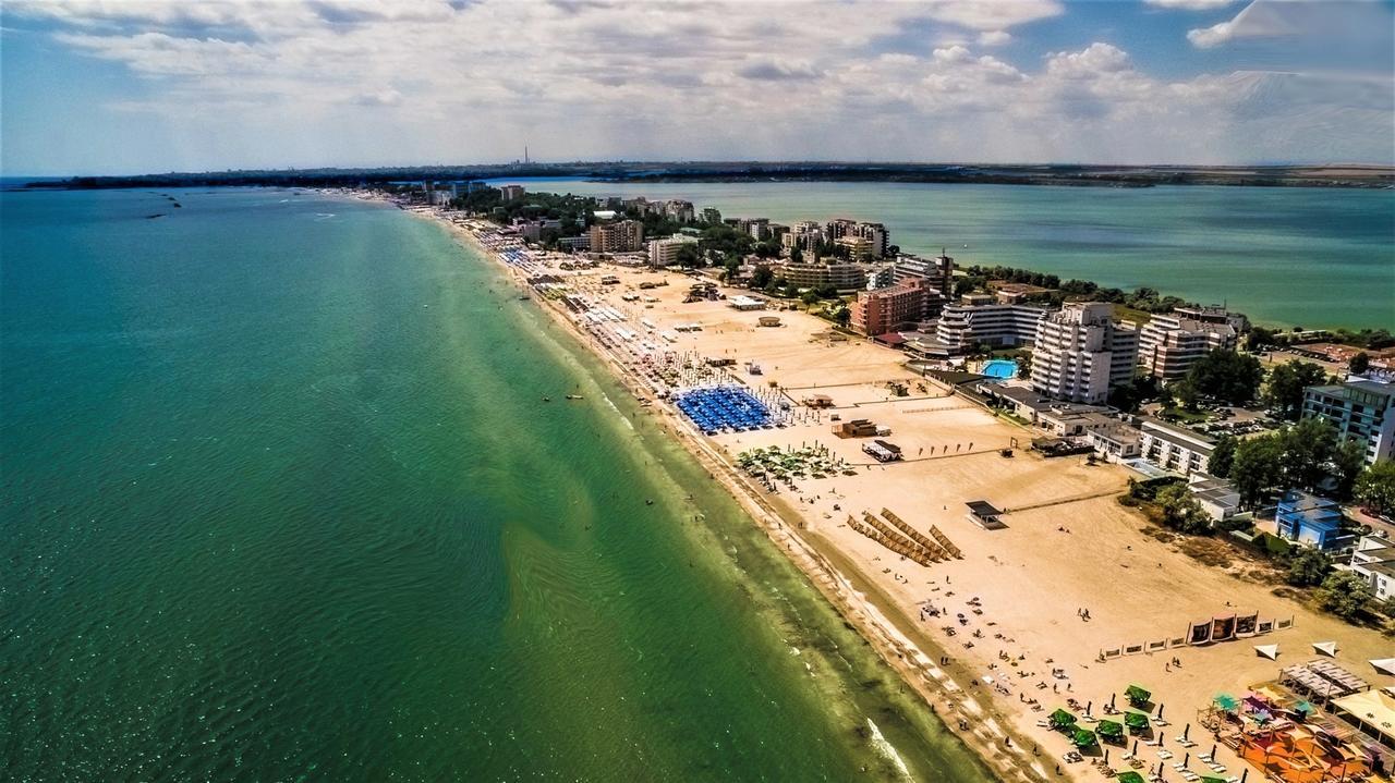 Antos Deluxe Apartment Констанца Екстериор снимка