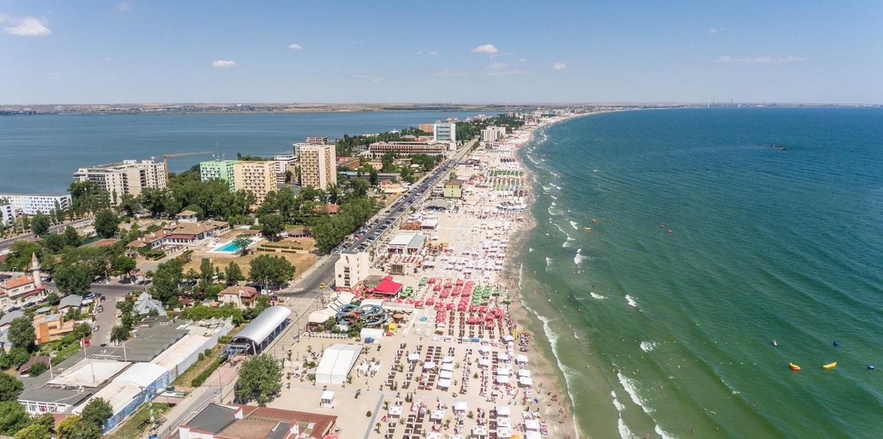 Antos Deluxe Apartment Констанца Екстериор снимка