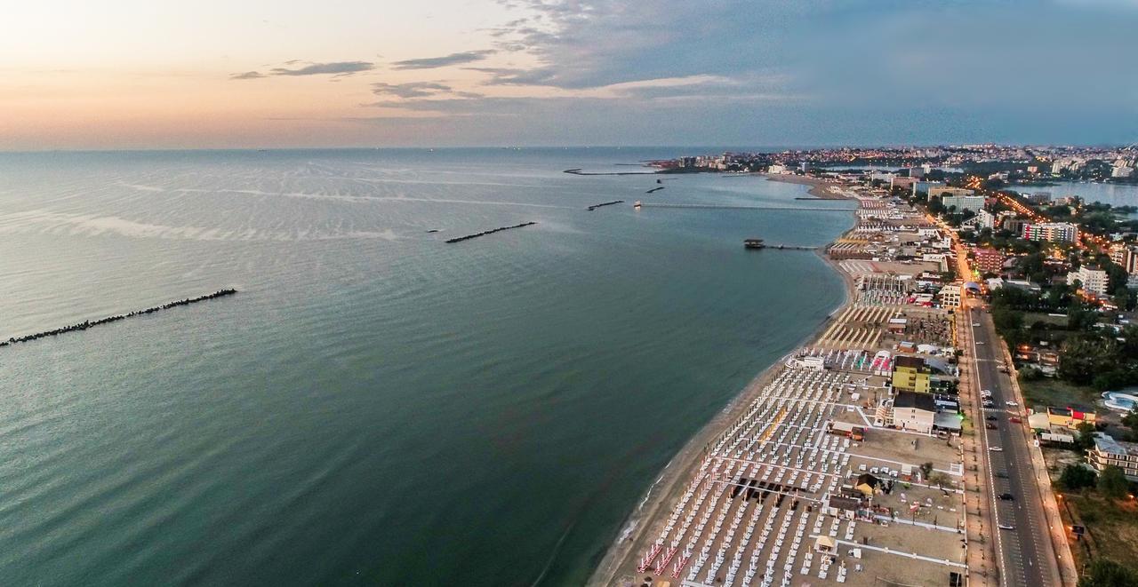 Antos Deluxe Apartment Констанца Екстериор снимка