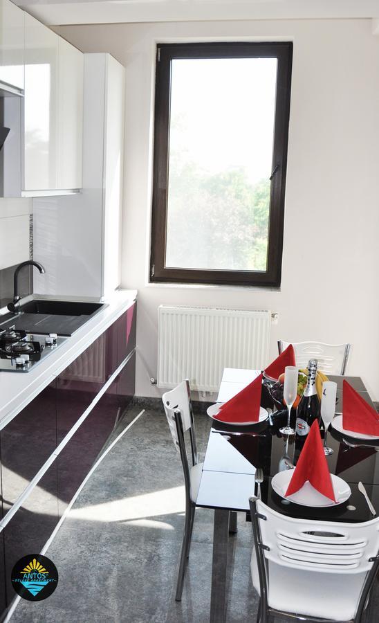 Antos Deluxe Apartment Констанца Екстериор снимка