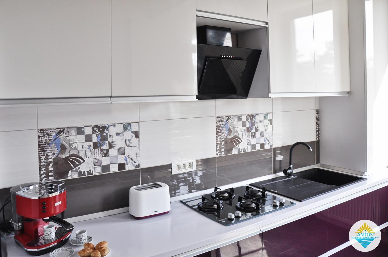 Antos Deluxe Apartment Констанца Екстериор снимка