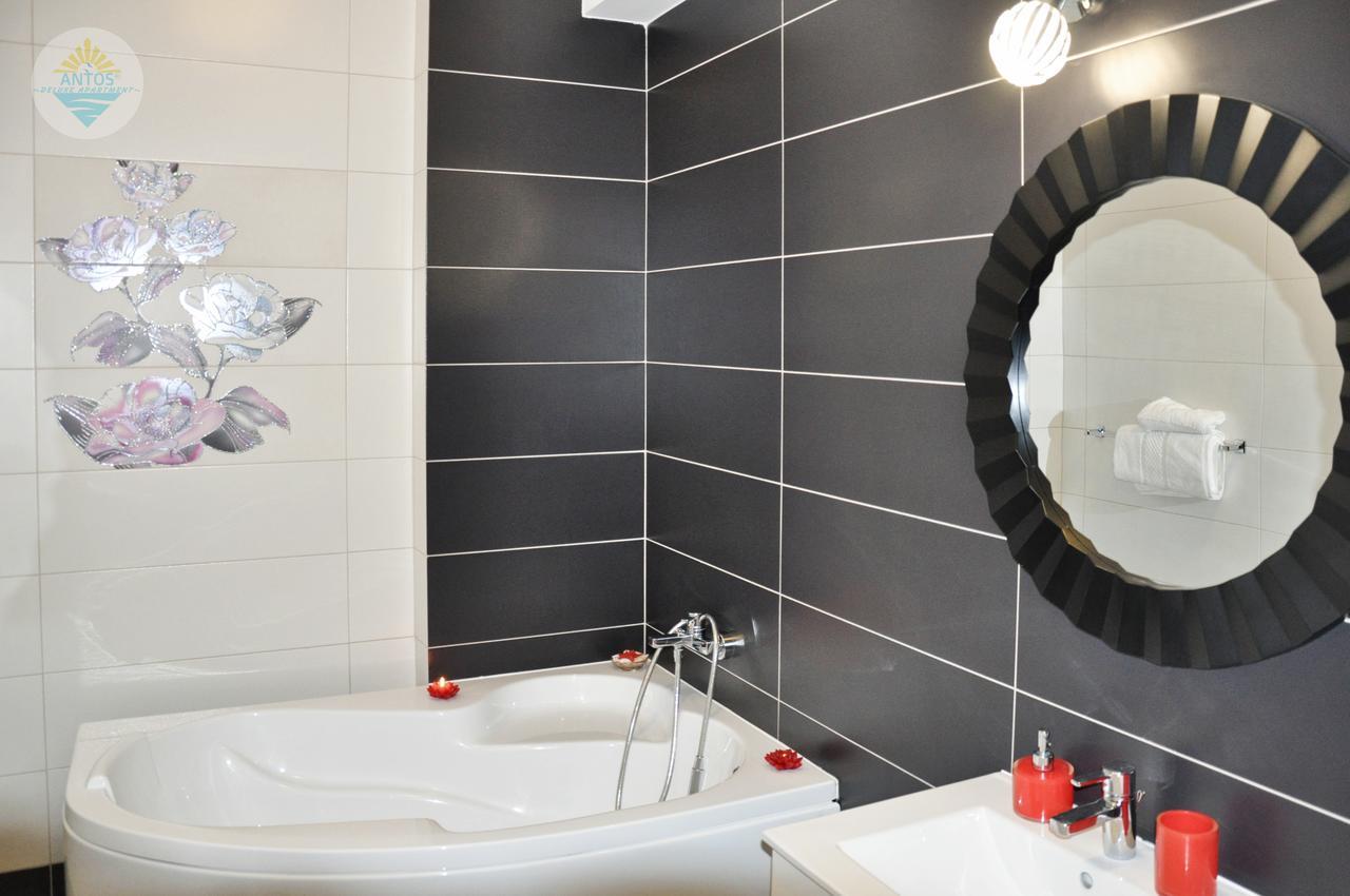 Antos Deluxe Apartment Констанца Екстериор снимка